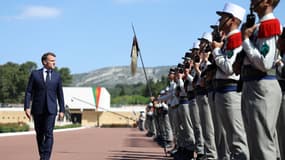 Emmanuel Macron et la Légion étrangère le 30 avril 2025 aux commémorations de la bataille de Camerone