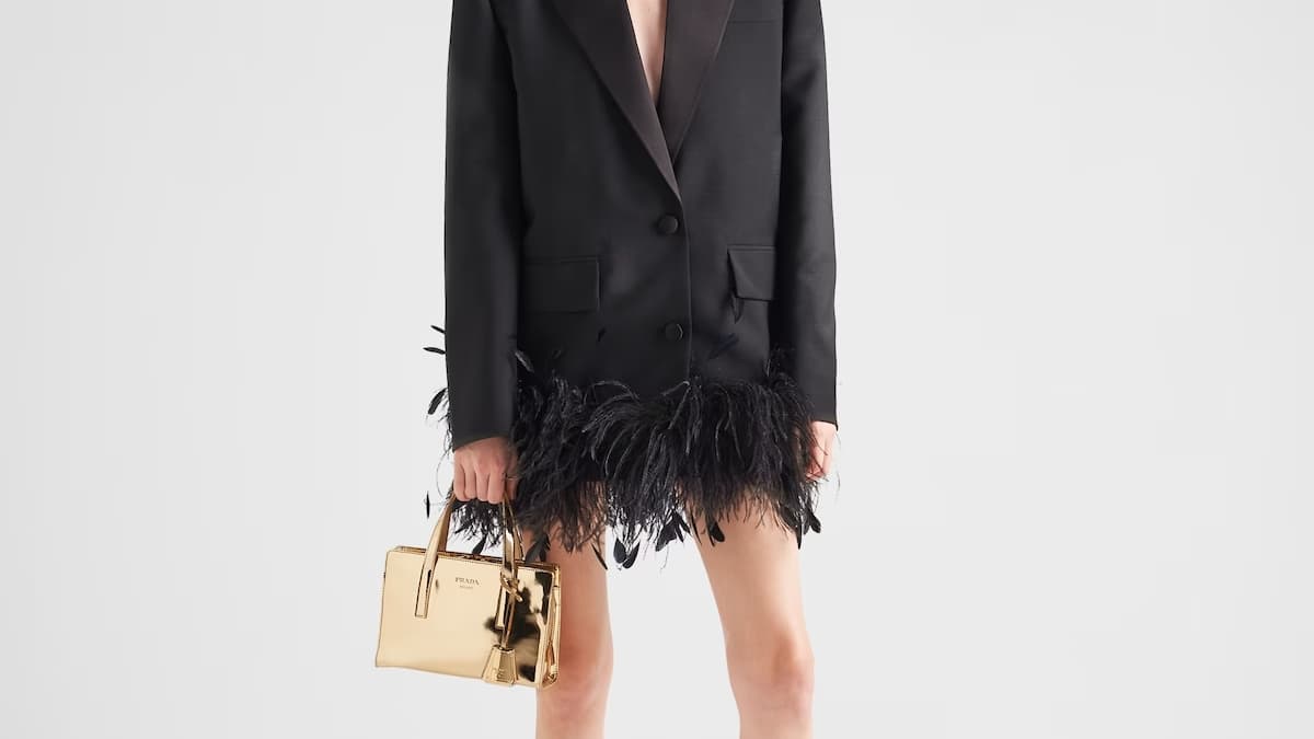 Veste à plumes Prada.