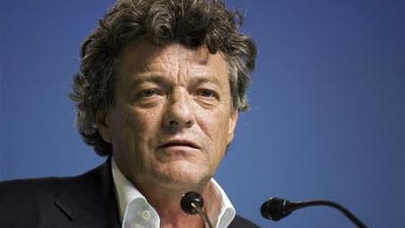 Moins d'un mois après son départ du gouvernement, Jean-Louis Borloo s'est livré à une démonstration d'influence en réunissant jeudi soir plusieurs centaines de personnes, issues du monde politique comme de la société civile, autour du thème des valeurs ré