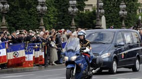 Des vétérans rendent hommage aux dépouilles des 4 soldats tués en Afghanistan.