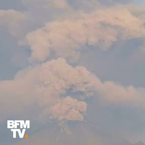 Mexique: la spectaculaire éruption du volcan Popocatépetl 