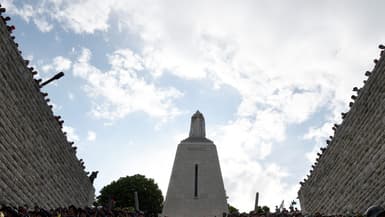 L'homme a été découvert mort au pied du monument à la Victoire et aux Soldats morts à Verdun (Meuse).