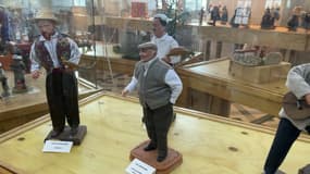 Ces petits personnages de terre cuite font partie intégrante de la culture provençale.