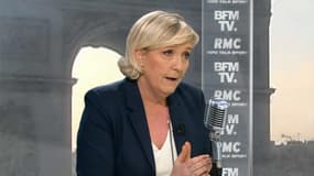 Marine Le Pen: "Je demande la démission de Gérard Collomb. Et Emmanuel Macron n'a jamais pris la mesure du risque terroriste"