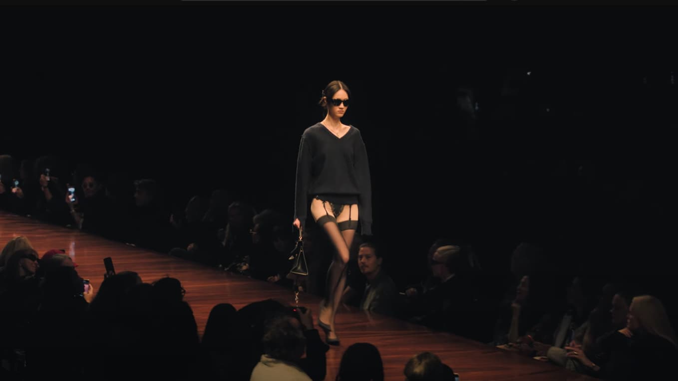 Défilé Balenciaga printemps été 2025, le 30 septembre 2024