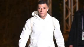 Kylian Mbappé lors de son arrivée au stade de la Meinau avant Strasbourg-PSG
