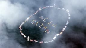 Manifestation de pêcheurs à Homer, en Alaska, pour la protection des océans contre l'acidification. Selon des scientifiques de plusieurs pays, les océans du globe s'acidifient actuellement à un rythme qui est sans doute sans équivalent depuis 300 millions