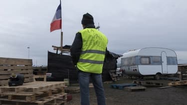 Le nouveau clip a été tourné samedi lors de la mobilisation des gilets jaunes et mis en ligne dans la nuit de samedi à dimanche.