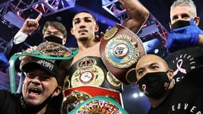 Teofimo Lopez nouveau roi des légers