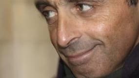 Le journaliste Eric Zemmour a été invité par l'UMP pour parler des lois qui "encadrent la liberté de pensée". L'intervention du polémiste, condamné récemment pour provocation à la haine raciale et à la discrimination, est prévue dans le cadre d'un grand d