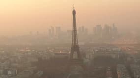 De la pollution au dessus de Paris - Image d'illustration