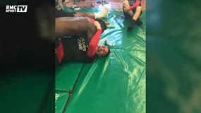Mario Balotelli en mode fight club avec Yoann Cardinale