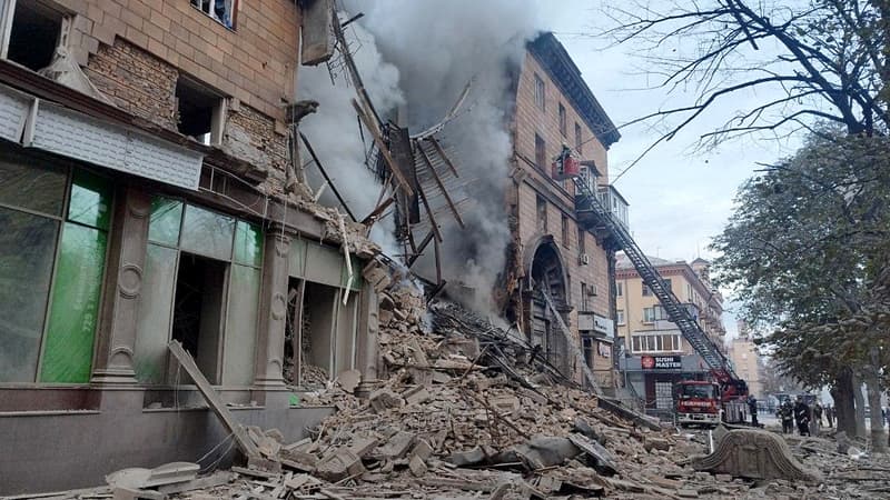 EN DIRECT - Ukraine: au moins deux morts après des frappes sur Zaporijia