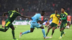 Edouard Mendy et les Sénégalais après leur victoire aux tirs au but face à l'Egypte en finale de la CAN.