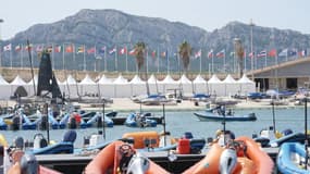 La marina de Marseille qui se prépare pour les épreuves des JO.