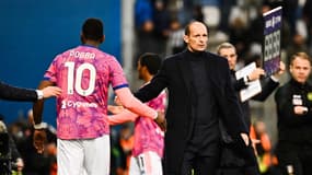 Massimiliano Allegri et Paul Pogba lors de Sassuolo-Juventus, le 17 avril 2023.