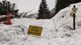 Une route fermée à Chamonix, le 9 janvier 2018