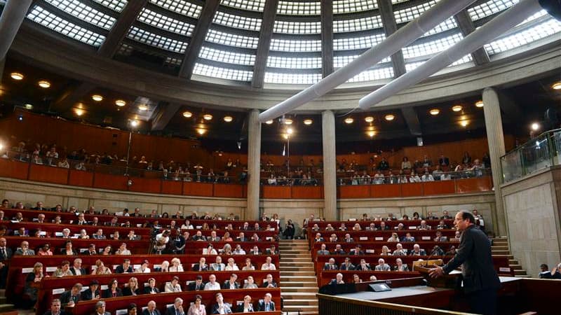 Au terme de la première journée de la conférence sociale que le nouvel exécutif souhaite voir jeter les bases d'un dialogue social rafraîchi pour mieux redresser le pays, les participants ont évoqué des avancées, comme sur la question de l'égalité au trav