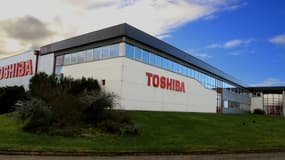 Toshiba Tec inaugure dans son usine près de Dieppe, vendredi 8 juillet 2016, sa nouvelle ligne de production de toners couleurs. 