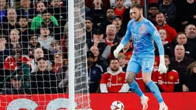 Lucas Perri lors de Manchester United-Lyon le 17 avril 2025.