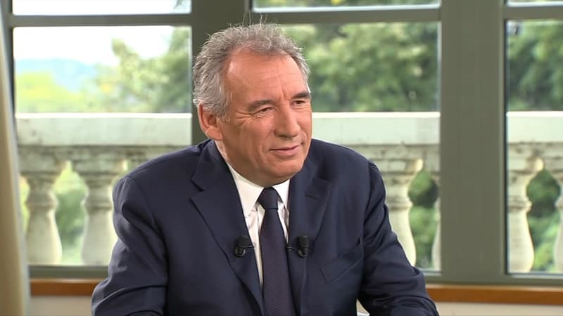 François Bayrou, face à Ruth Elkrief. 