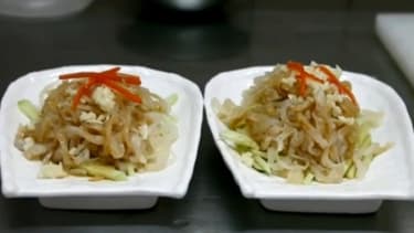 De la méduse en salade.