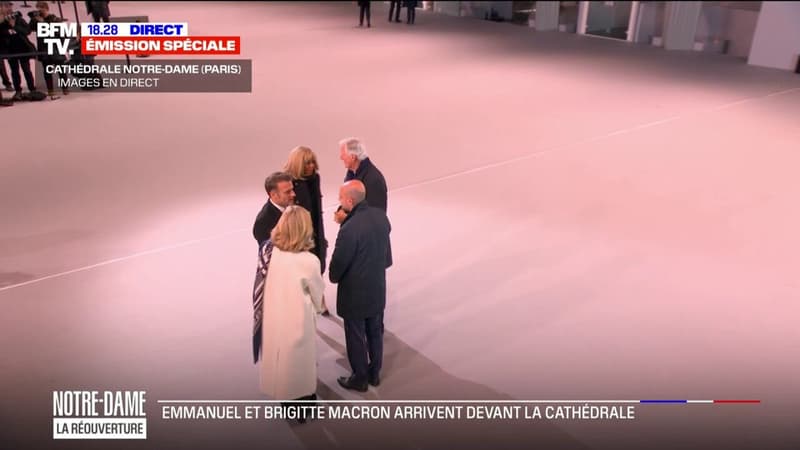 Cérémonie de réouverture de Notre-Dame: l'arrivée d'Emmanuel et Brigitte Macron