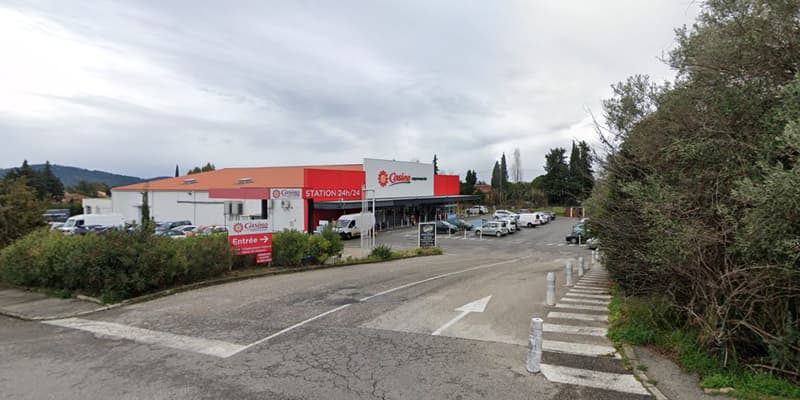 Le ressortissant allemand dort dans sa voiture stationnée sur le parking du Casino de Cuers.