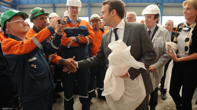 Emmanuel Macron en visite sur le site Vallourec de Saint-Saulve, en juillet dernier. Le Ministre de l'Économie a décidé de prendre personnellement le dossier en main, demandant au groupe des "efforts".