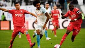 Luiz Gustavo, convaincant au milieu de terrain