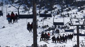 Un télésiège dans la station Porté-Puymorens, dans les Pyrénées-Orientales, le 16 novembre 2019 (photo d'illustration)