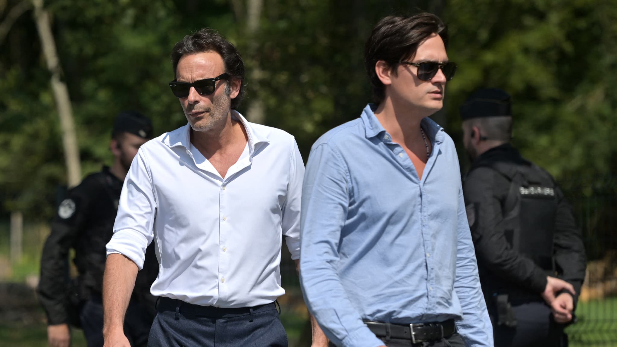 HÉRITAGE D'ALAIN DELON: DES "INVITÉS SURPRISES" VONT-ILS BOULEVERSER LA SUCCESSION?