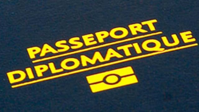 Illustration - Un passeport diplomatique