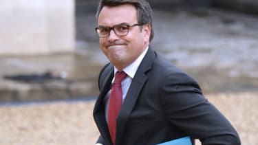 Thomas Thévenoud quitte le PS, mais reste député.