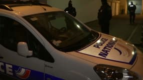 La police lors de l'arrestation d'Adrien Derbez, convoyeur de fonds, à Amiens, le mardi 12 février 2019.
