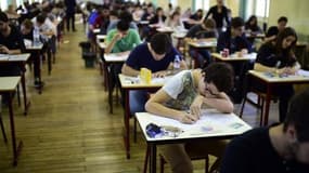 Des lycéens en train de plancher sur les épreuves du baccalauréat (Photo d'illustration)
