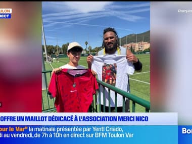 Le RCT offre un maillot dédicacé à l'association merci Nico