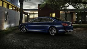 La Série 7 édition limitée pour le centenaire de BMW sera aussi disponible en hybride rechargeable.