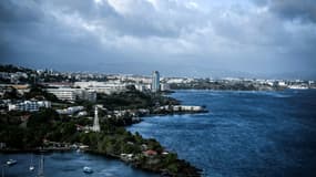 Vue aérienne de la baie de Fort-de-France en Martinique, le 15 juin 2022