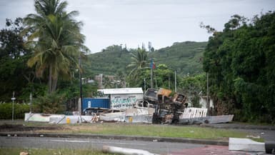 Des barricades dans le quartier de Montravel à Nouméa, en Nouvelle-Calédonie, le 21 mai 2024