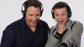 Chris Pratt et Tom Holland en train de regarder la bande annonce du prochain Pixar, "Onward".