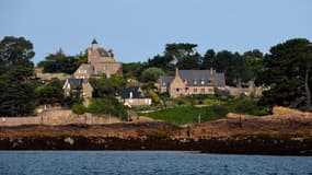 Des maisons sur l'île de Bréhat, dans les Côtes d'Armor, le 9 août 2014 (illustration)