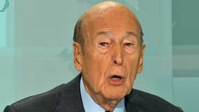 Valéry Giscard d'Estaing estime qu'il n'est pas logique que le 8 mai soit chômé.