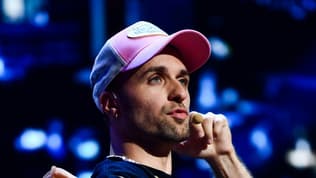 Le YouTubeur Squeezie assiste au dernier show de la saison "Zen", diffusé sur Twitch, au Zénith de Paris le 26 juin 2023