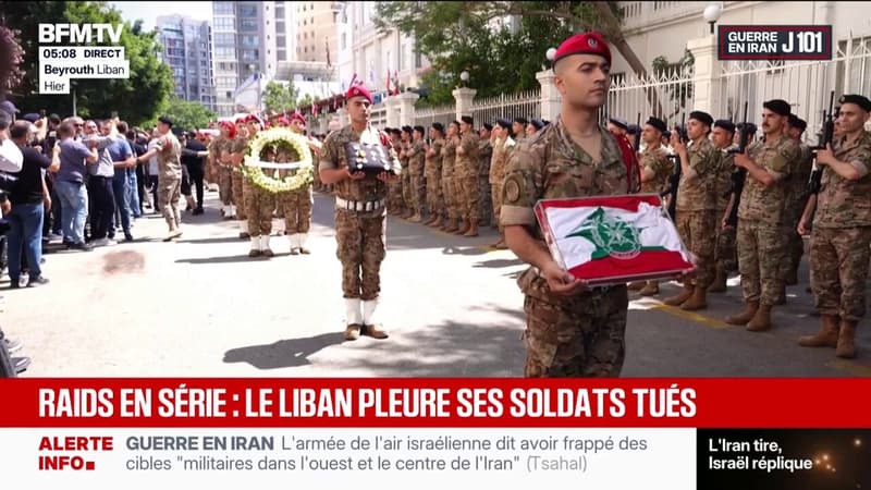 "Ceci est inacceptable": BFMTV aux funérailles de trois militaires libanais tués par une frappe israélienne dans le sud du pays