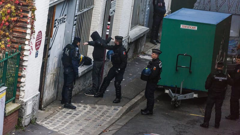 Les perquisitions débouchent rarement sur des poursuites judiciaires.