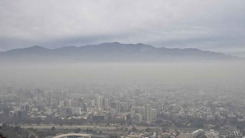 Vue panoramique de Santiago le 21 juin.