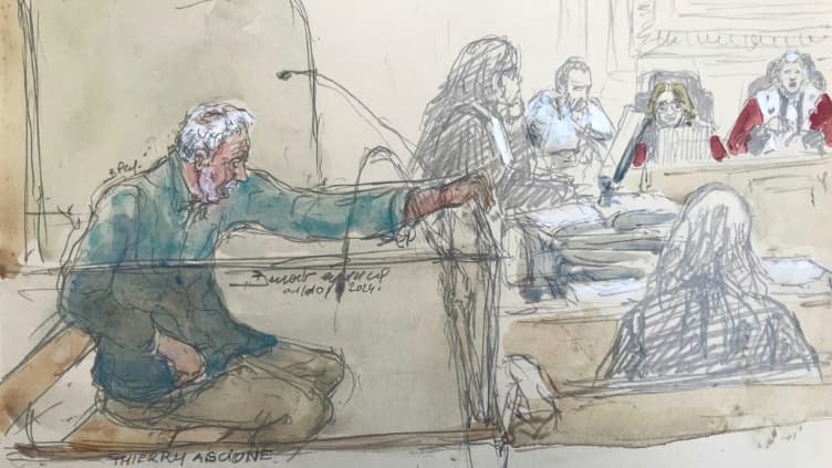 Croquis d'audience de Thierry Ascione jugé pour complicité d'assassinat et escroquerie pour des faits commis au Guatemala il y a plus de 30 ans à la cour d'assises de Paris, le 1er octobre 2024
