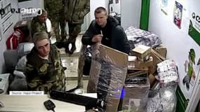 Capture d'écran de la scène captée dans un bureau de poste biélorusse. 