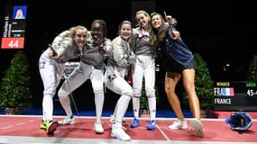 La joie des sabreuses françaises après leur titre de championnes d'Europe, le 22 juin 2024
